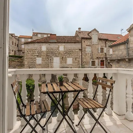 Apartman Riva Thalia - Milna, Brac